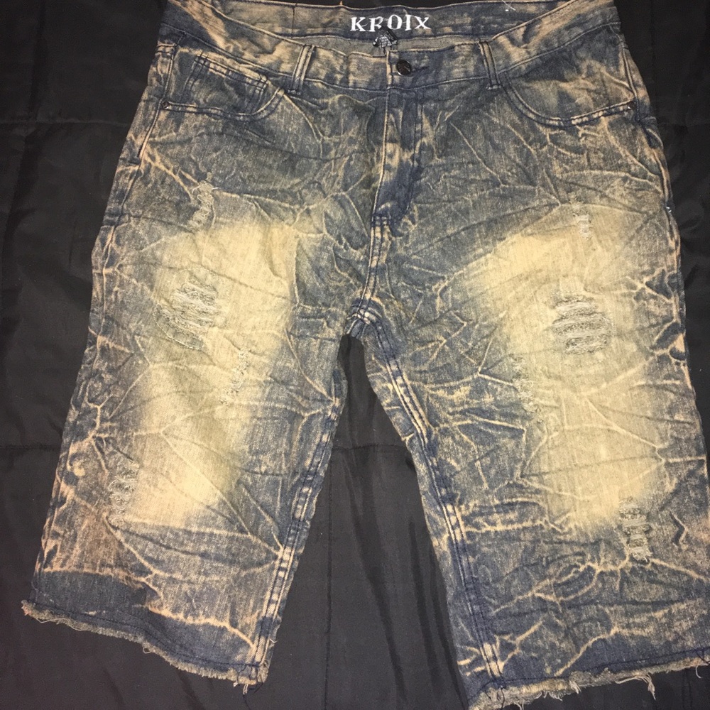Kroix shorts gold and blue